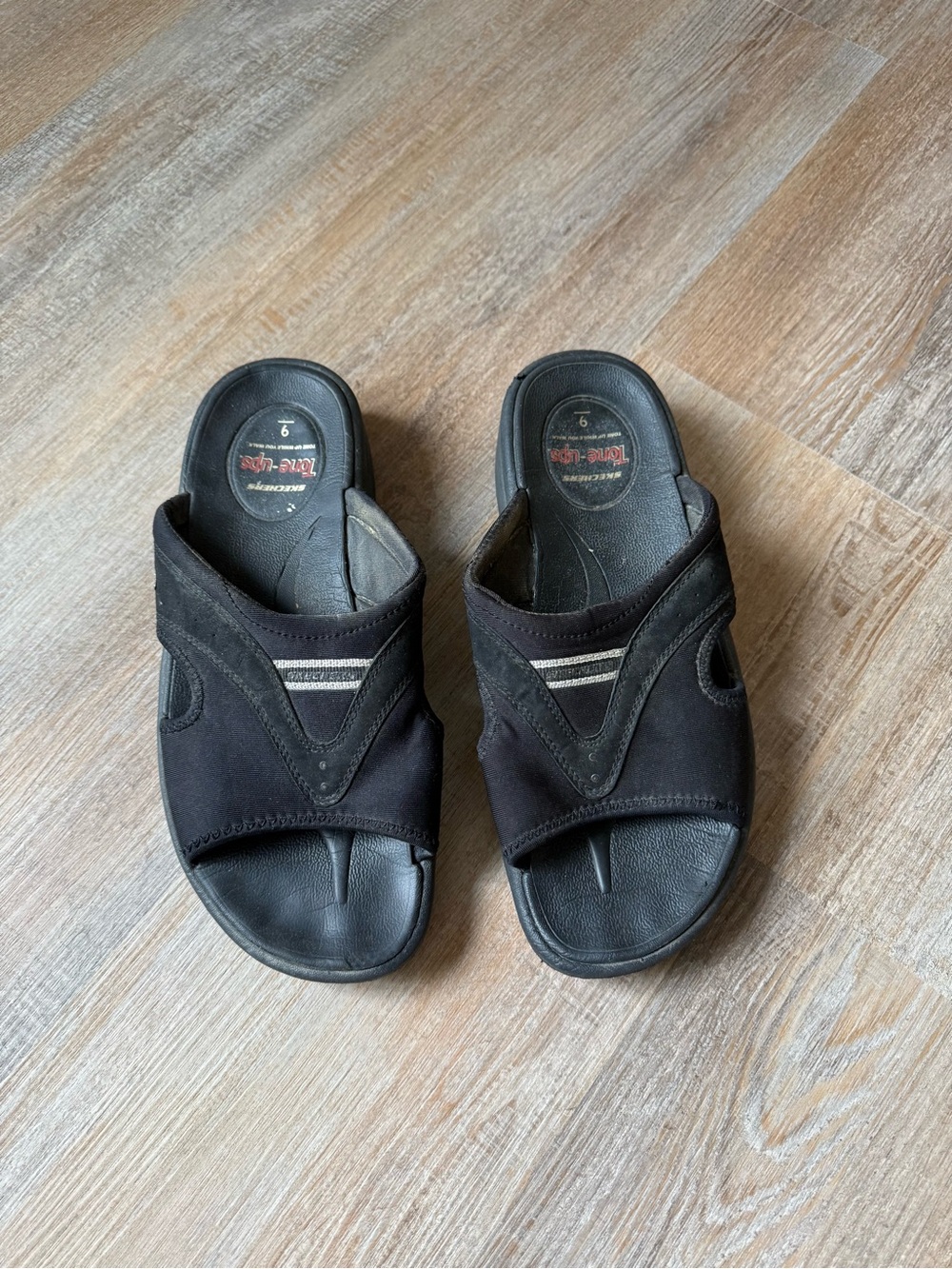 Women’s Skechers Tone-Ups Wedge Slides size 9